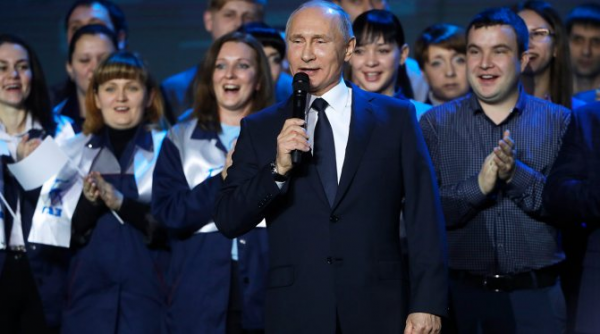 Молодежь – будущее страны: Путин вносит вклад в развитие юных дарований