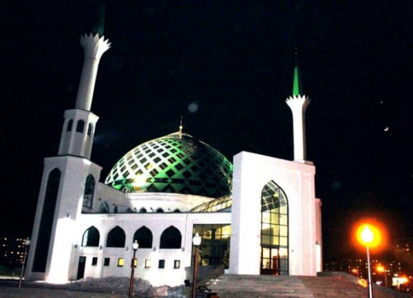 Ценителям архитектуры обязательно также стоит посетить мечеть Мунира.