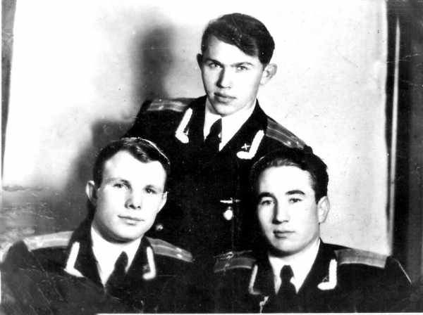 Письмо Гагарину: оренбургская школьница рассказала о судьбоносной встрече деда с космонавтом 1